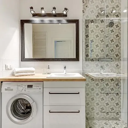 Nowa Motlawa Old Town Gdańsk